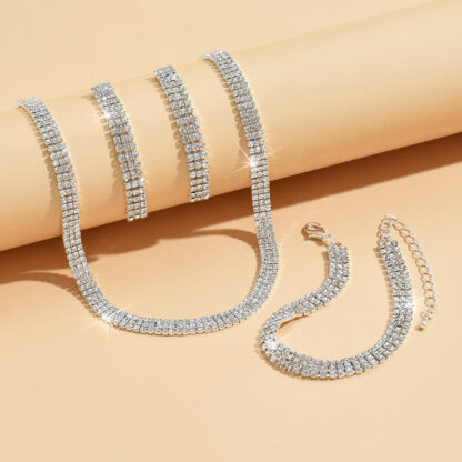 New Jewelry Simple Bridal Wedding Dress Bracelet Accessories Rhinestone Necklace Earrings Combination Set Chain Three-piece Set - Bild 2